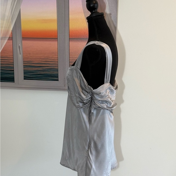 Isaac Mizrahi Silver Chemise with Bow Detail - Picture 6 of 6